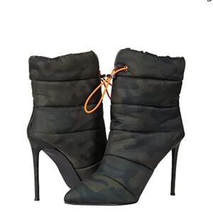Steve Madden Black Camouflage Heeled Boots